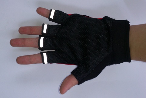 Găng Tay Sport cụt ngón, đệm lòng bàn tay chống trơn trượt, đảm bảo tay cầm chắc chắn